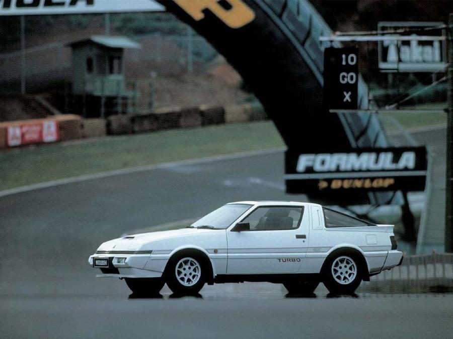  Mitsubishi Starion Turbo EX 1985 года  (фото 3 из 3)